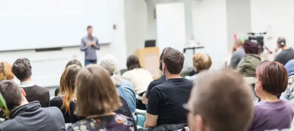 Social Media Management Courses: How to Apply and What to Expect