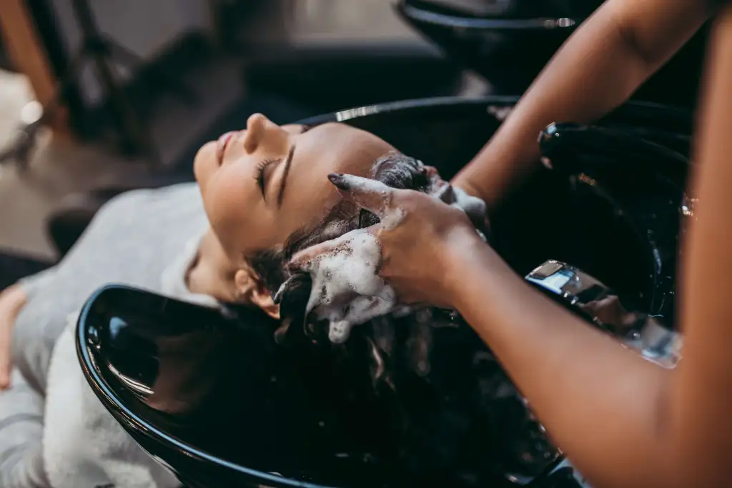 How to Attract New Clients to your Salon