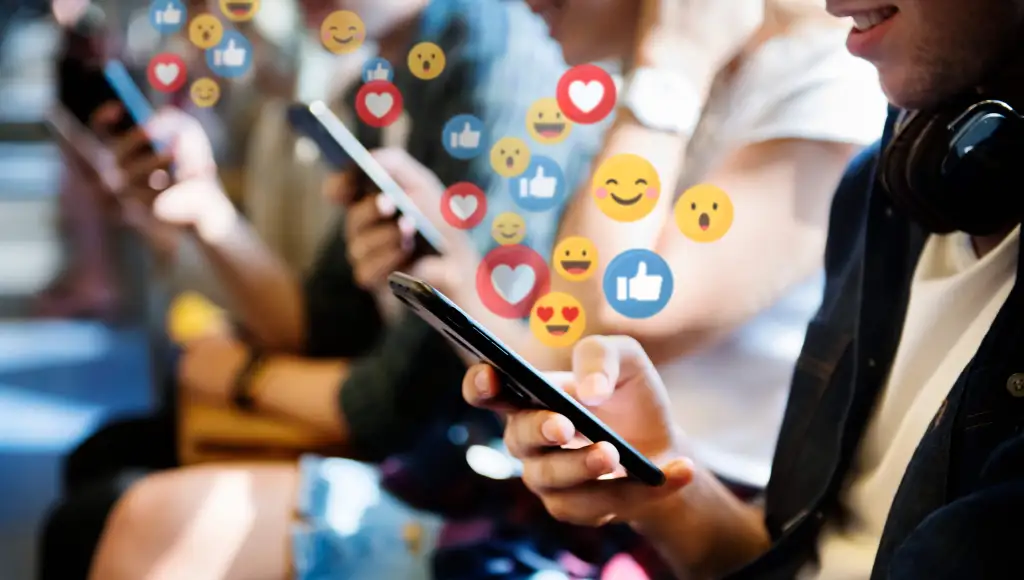 Why Should You Hire a Social Media Agency for your Startup?