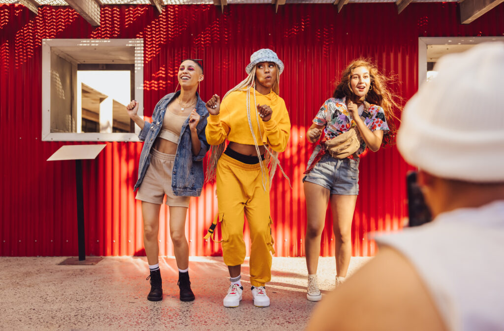 Influencer vs Creator – What’s the Difference?
