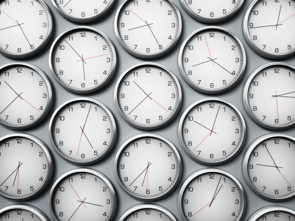 Adapting Your Timing Strategy to Different Time Zones on Social Media